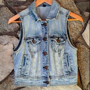 AEO crop denim vest